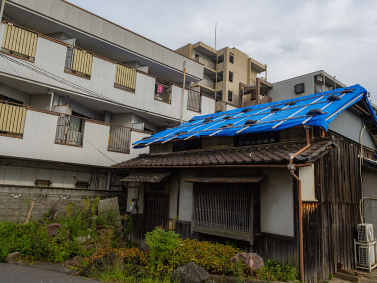 台風被害を受けた家を売却する5つのコツ！支援制度についても解説